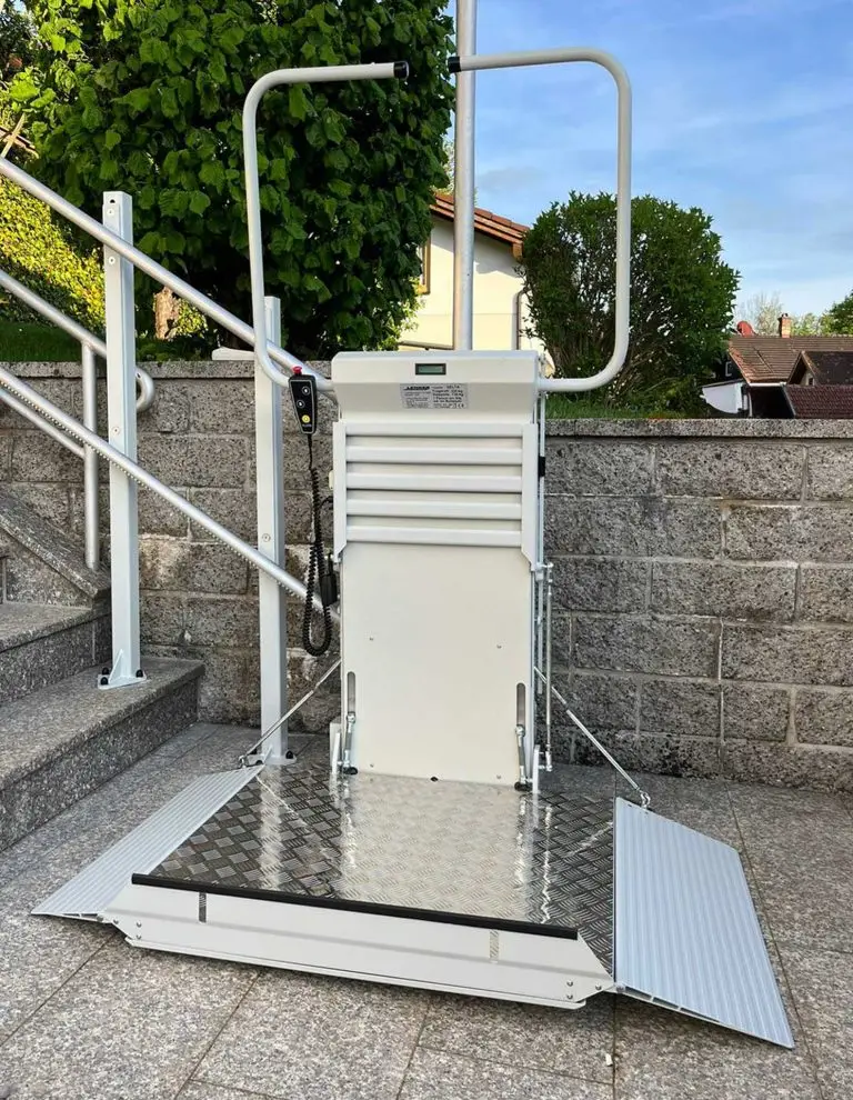 Plattformlift außen, DELTA